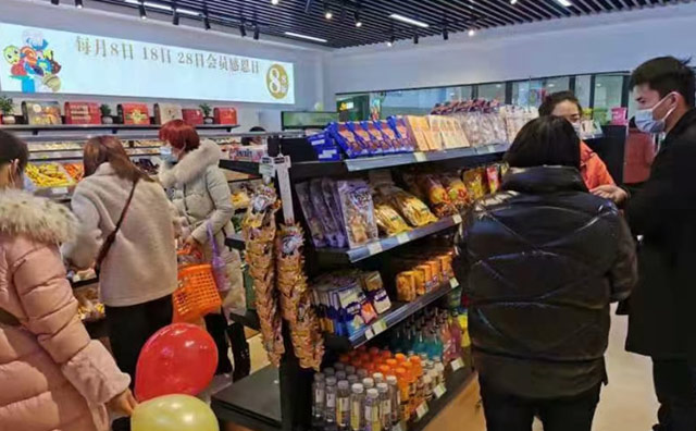 消費體驗既細(xì)既精致，怡佳仁零食店加盟品牌給予加盟商更多協(xié)助