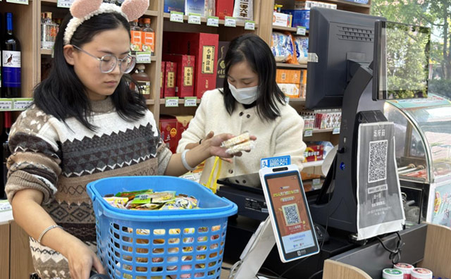 在選擇零食店加盟品牌時，需要充分關注三個方面，怡佳仁滿足你的需求