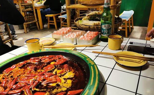 成都火鍋店加盟，無經(jīng)驗的餐飲小白要怎么做