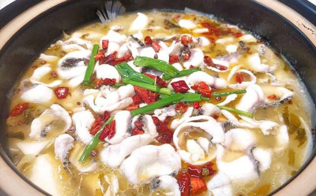 酸菜魚店需要加盟嗎，新手開店應(yīng)該怎么做