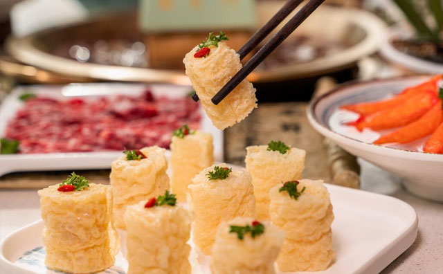 火鍋店前廳及店長(zhǎng)的工作職責(zé)是什么？
